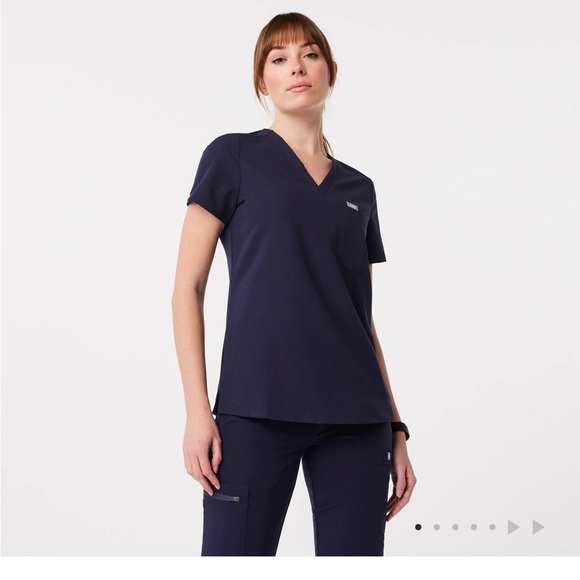 Figs Technical Collection Catarina Navy Blue One Scrub Top Size L - Picture 2 of 14